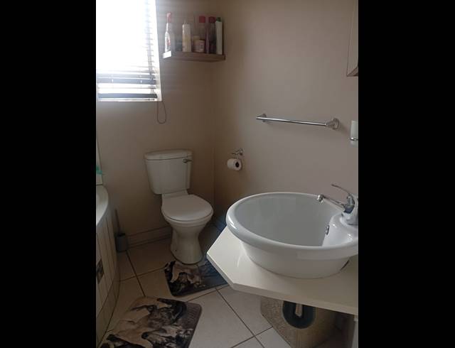 2 BEDROOM TOWNHOUSE FOR SALE IN WATERVAL EAST